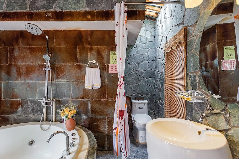 Lijiang Tailai Inn
