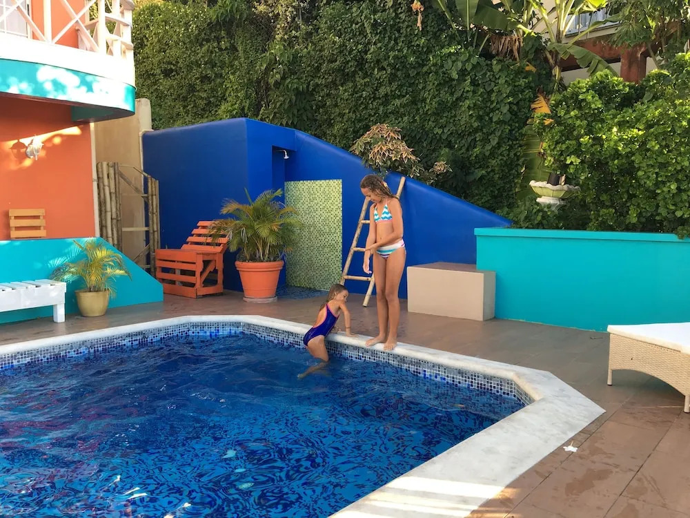 Seabreeze Hotel