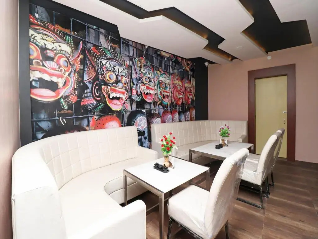 Nirmalya Plaza By OYO Rooms