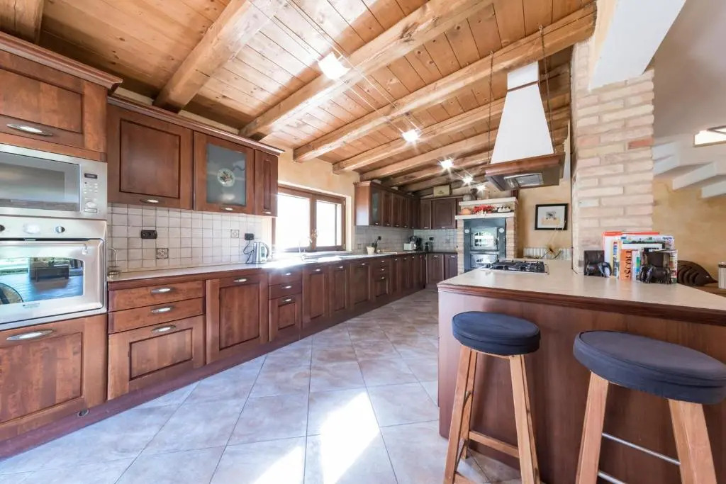 CASALE ROSY 6&2, Emma Villas