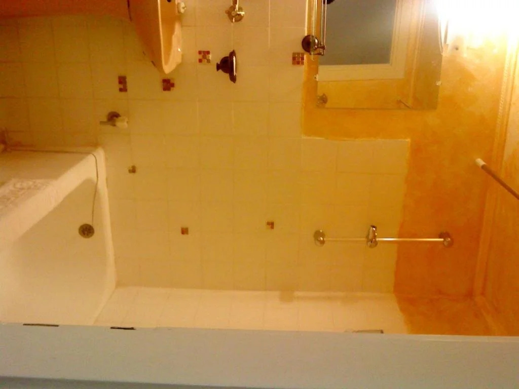 Safed Inn
