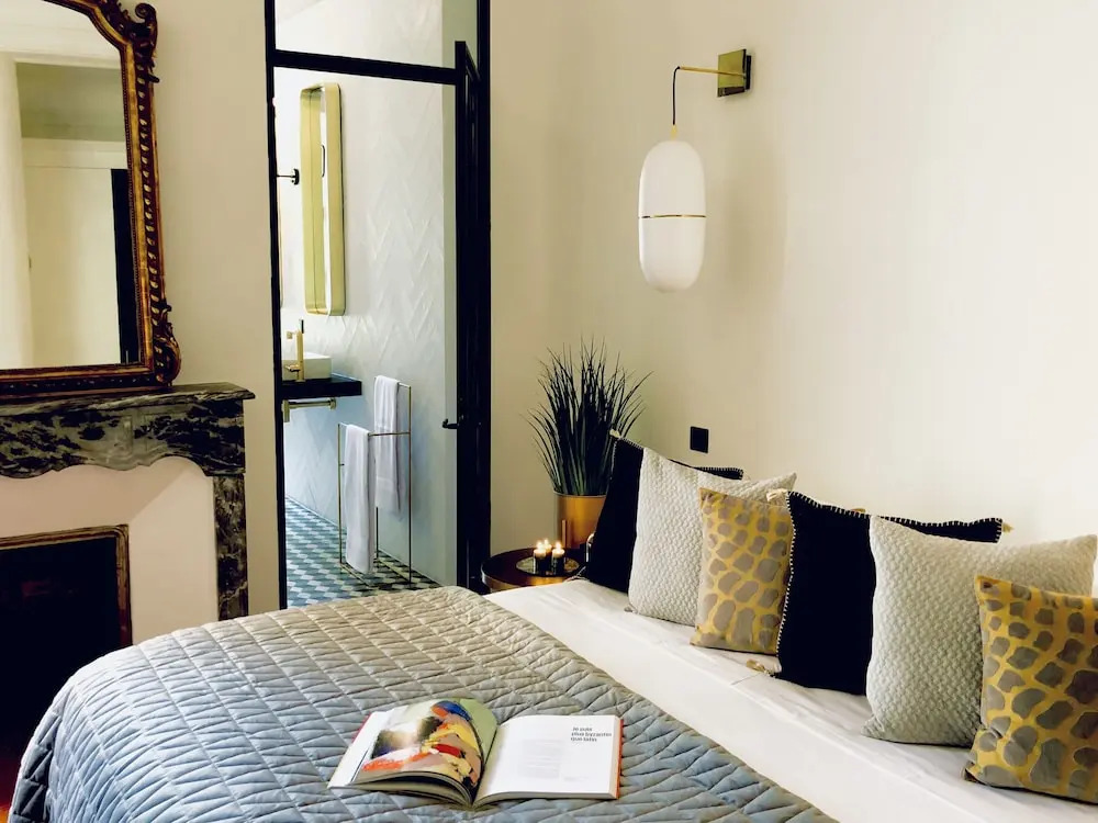 N8 Lifestyle Suites