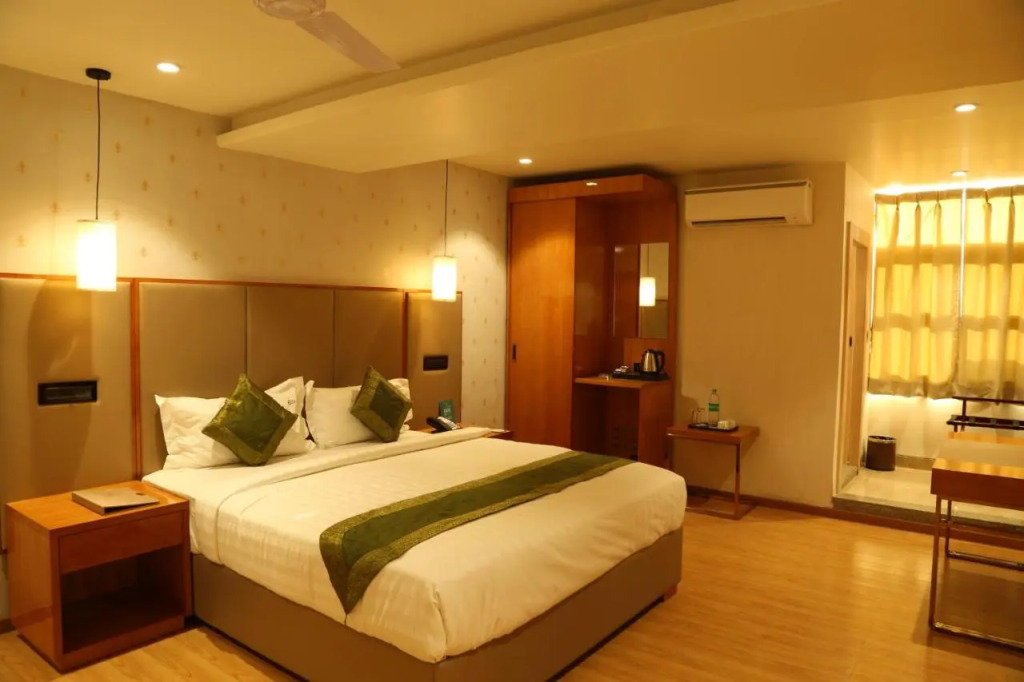 Hotel Reva Regency