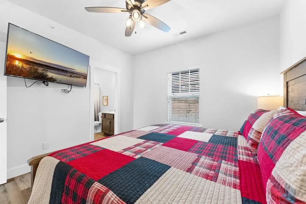 Summer Breeze 9 Bedroom Home by RedAwning