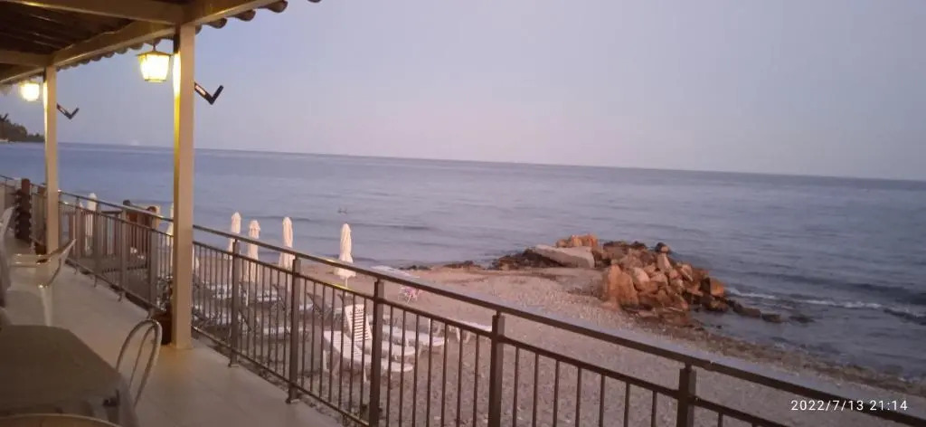 lemonishouse by the sea 2