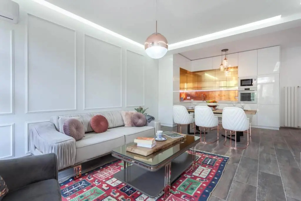 Luxury Meets Convenience - 2 bdrm @ City Center