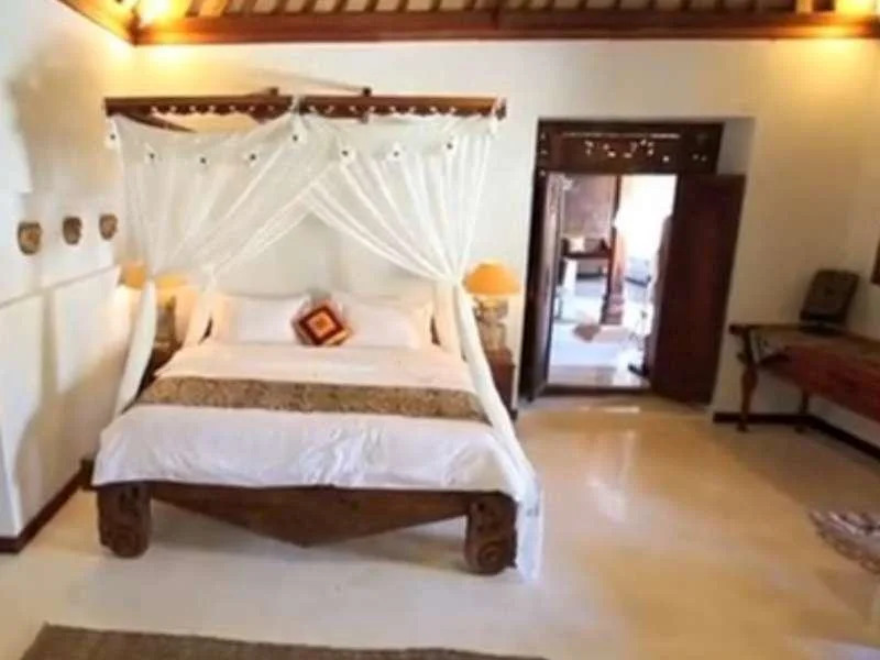 The Prabu House of Art and Villa
