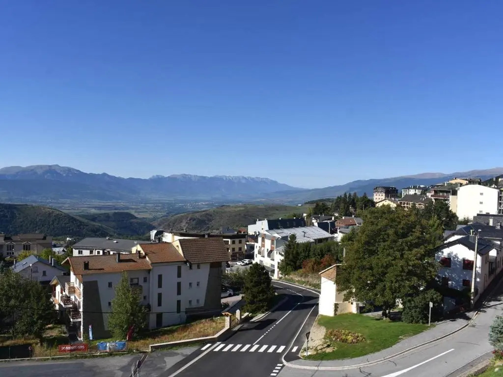Appartement Font-Romeu-Odeillo-Via, 2 pièces, 5 personnes - FR-1-580-4