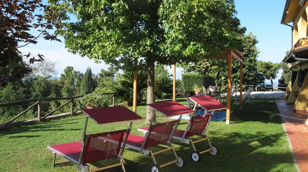 Villa Oliveto