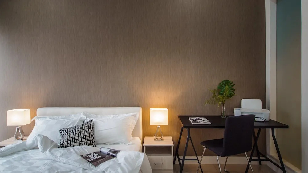 Dashing 1BR Next To Surian MRT 18