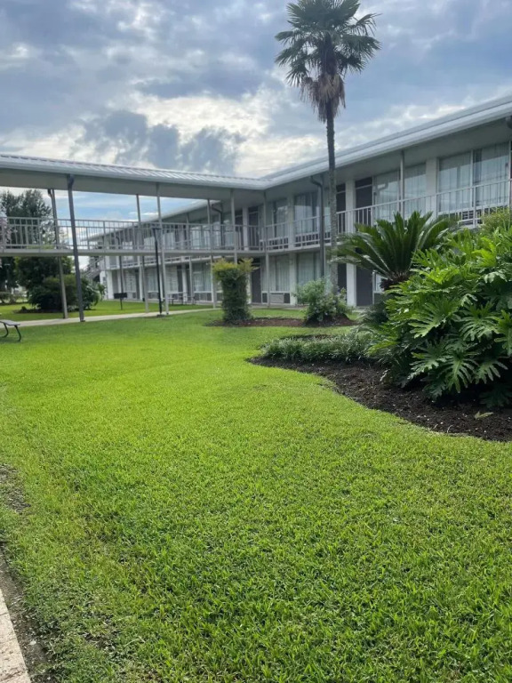 Plantation Inn