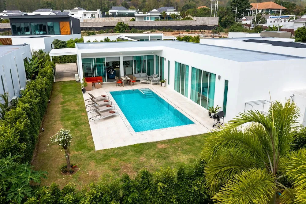 Modern 4 Bedroom Pool Villa KH-A5