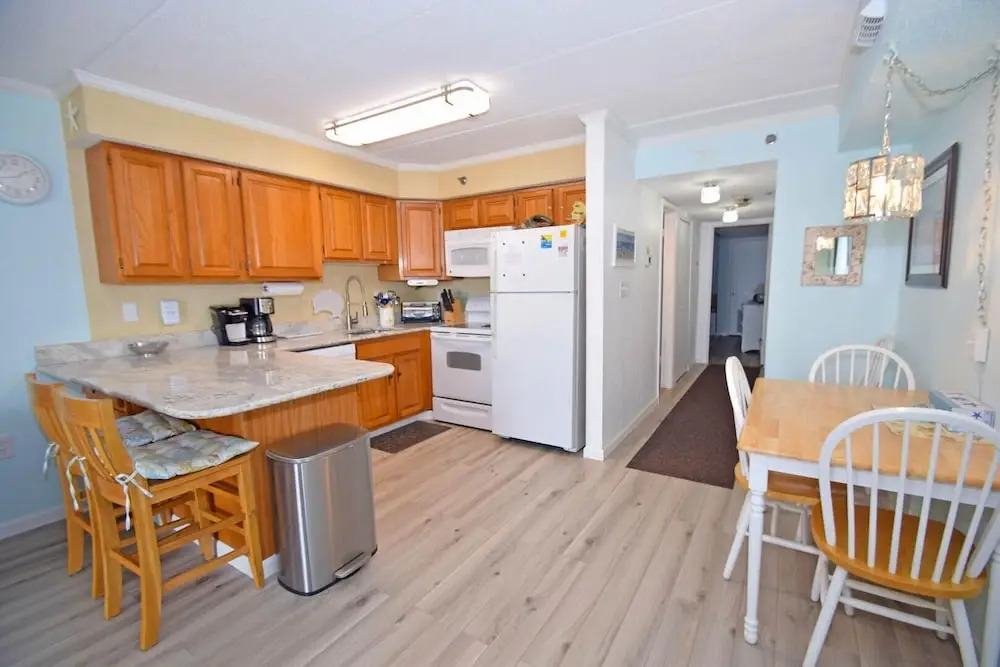Marigot Beach 207 1 Bedroom Condo by RedAwning
