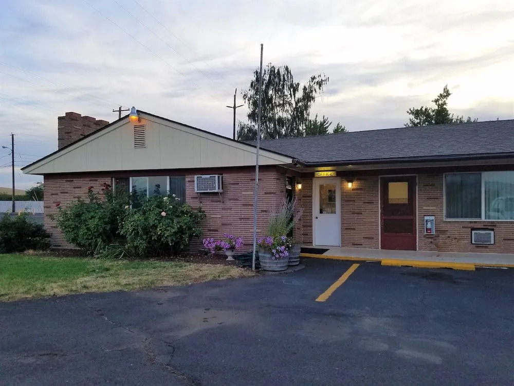 Out West Motel