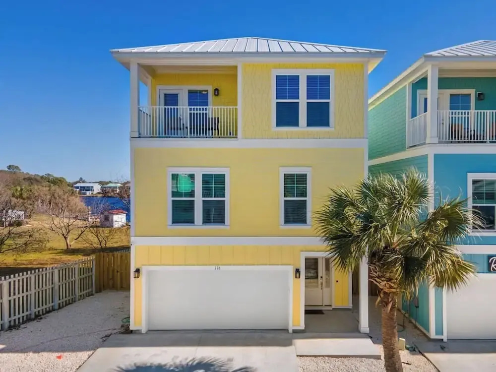 Modern One Bedroom Lockout
