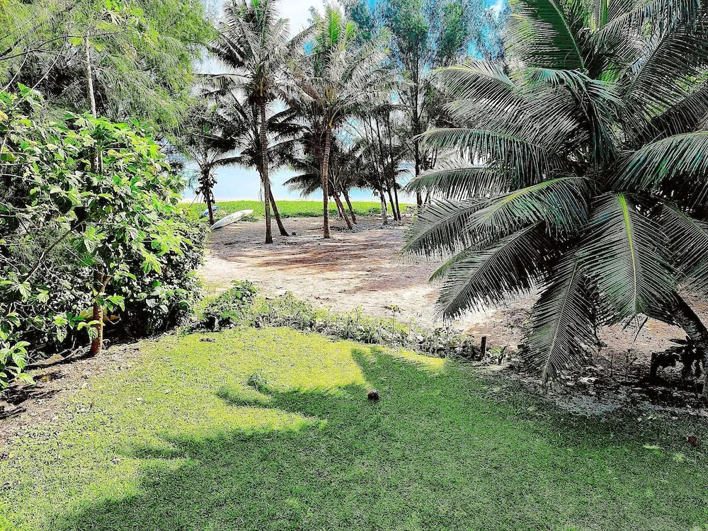 Natura Nikao Beach Villa
