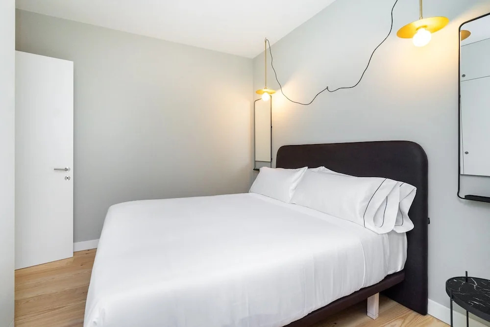 LS48 Prime Location Luxury Duplex