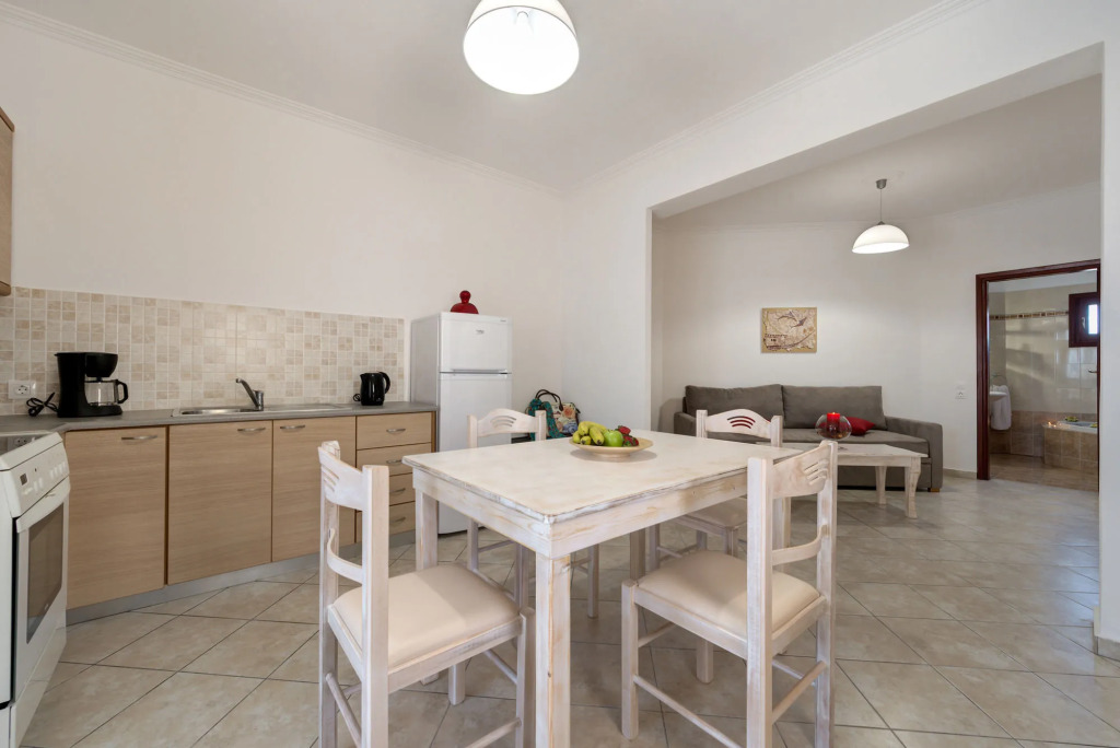 Akrotiri Apartments