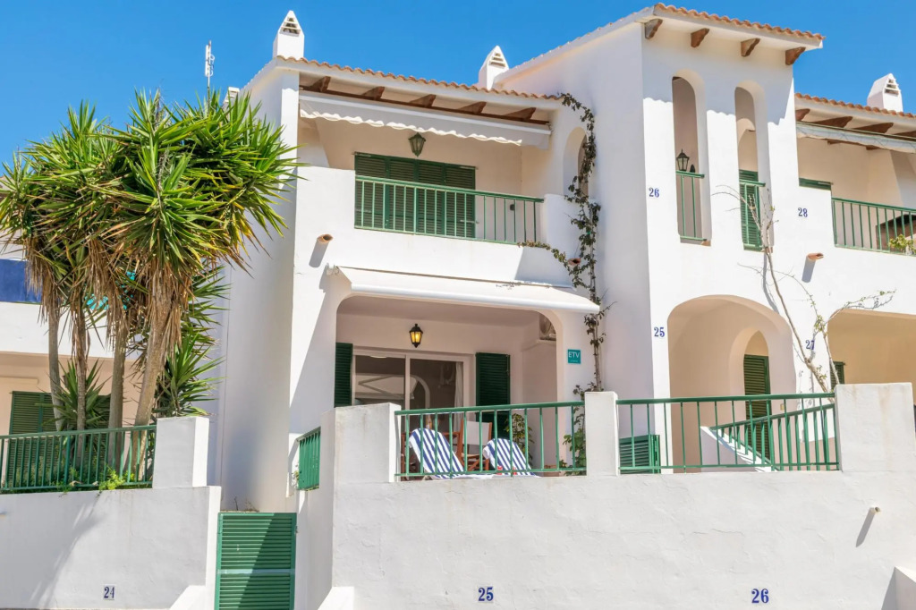 SES FONTS C25 - Charming flat with shared pool and close to the beach Free WiFi