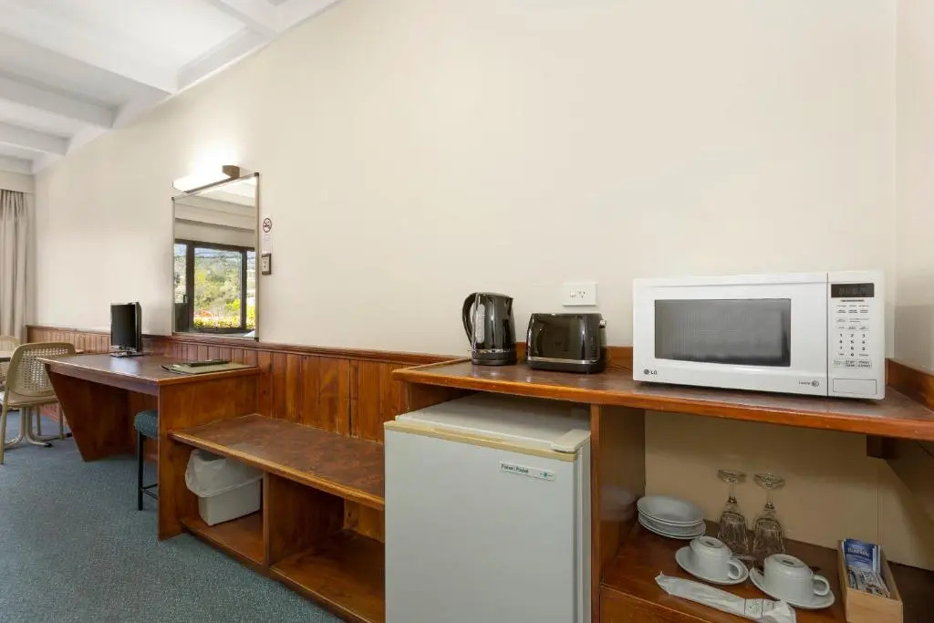 Village Family Motor Inn