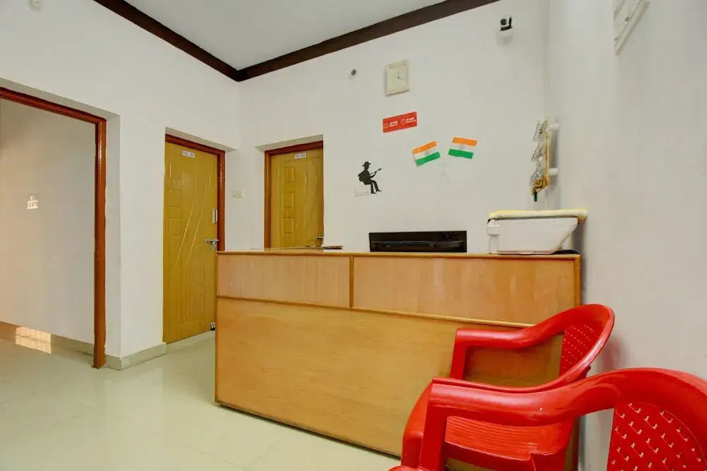 OYO 15257 Ananda Inn