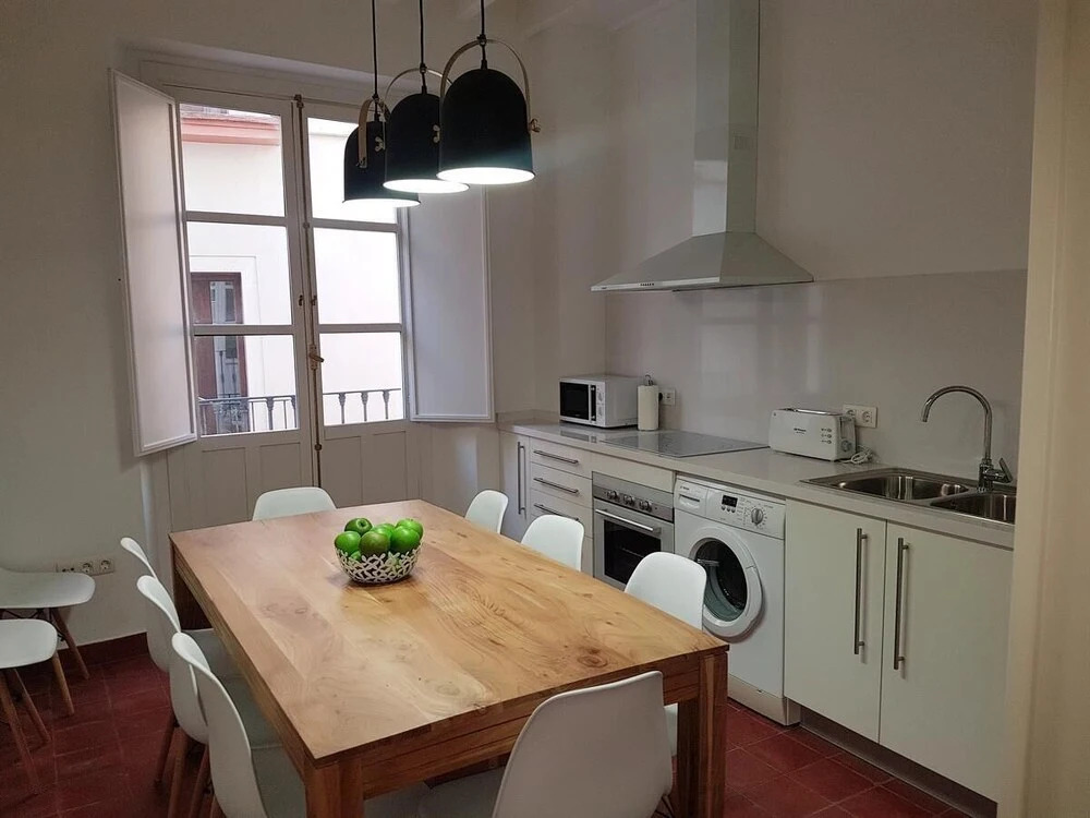 Reservaloen Casa Sevillana