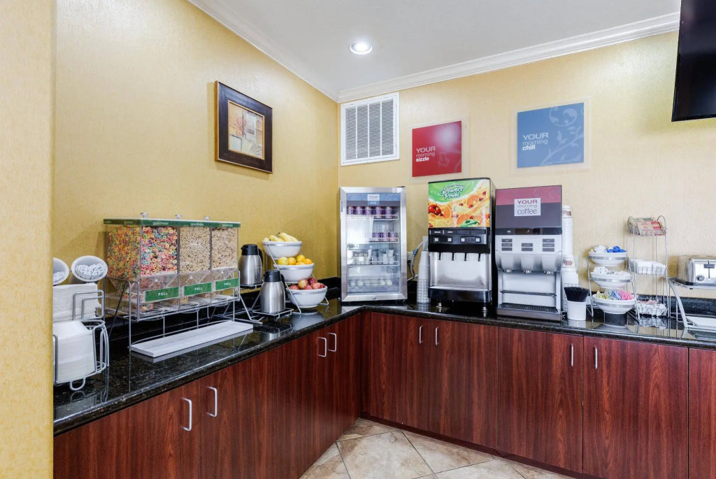 Comfort Suites Pearland