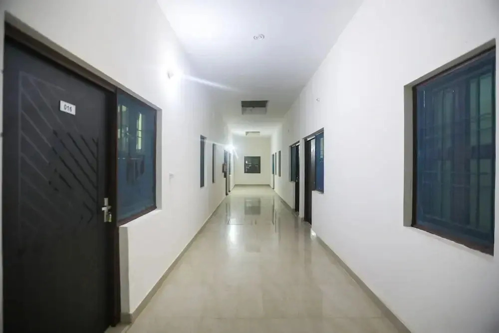 Vp Homes by OYO Rooms