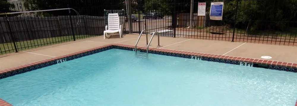 Home Gate Inn & Suites