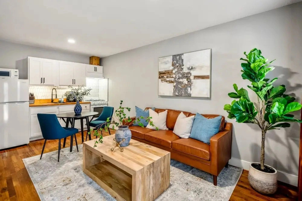 Stylish Studio Near Downtown Attractions