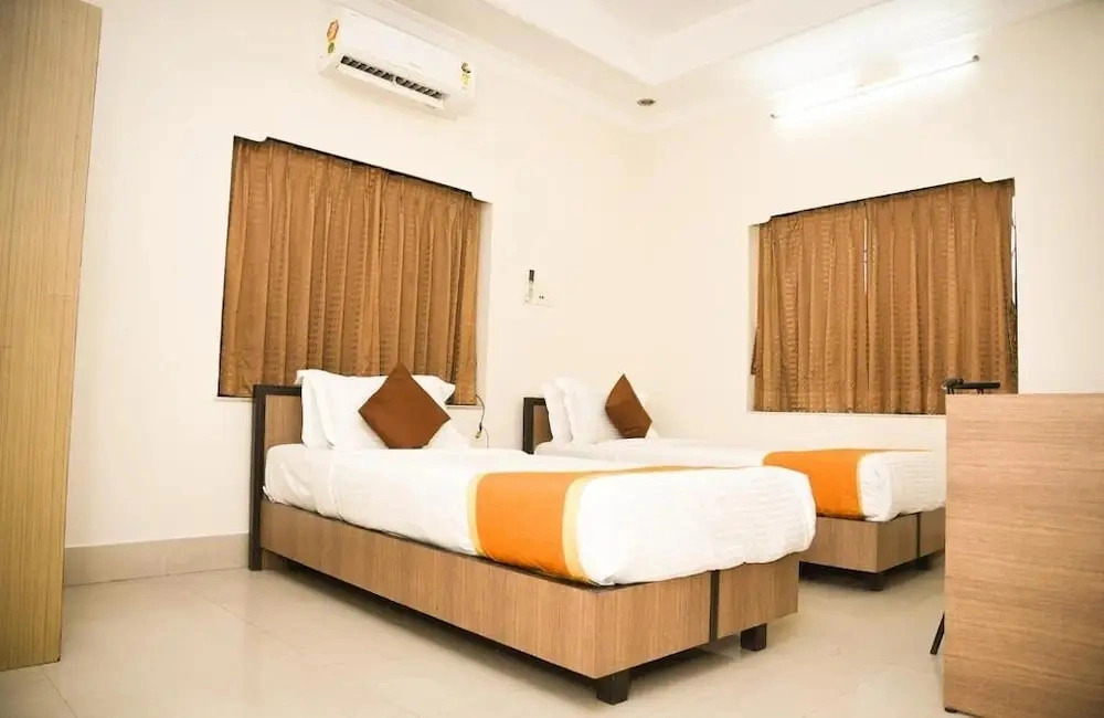 CrossRoads - An Apartment Hotel