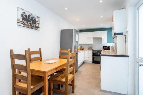 Castlereagh guest House