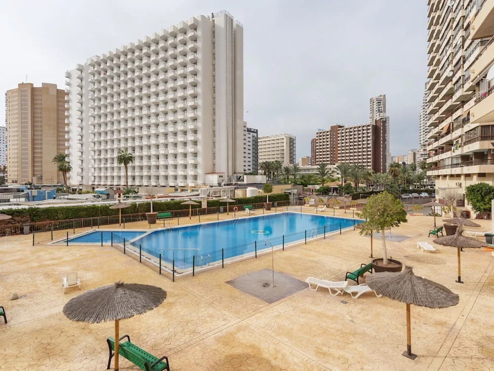 Modern Apartment in Benidorm With Shared Swimming Pool