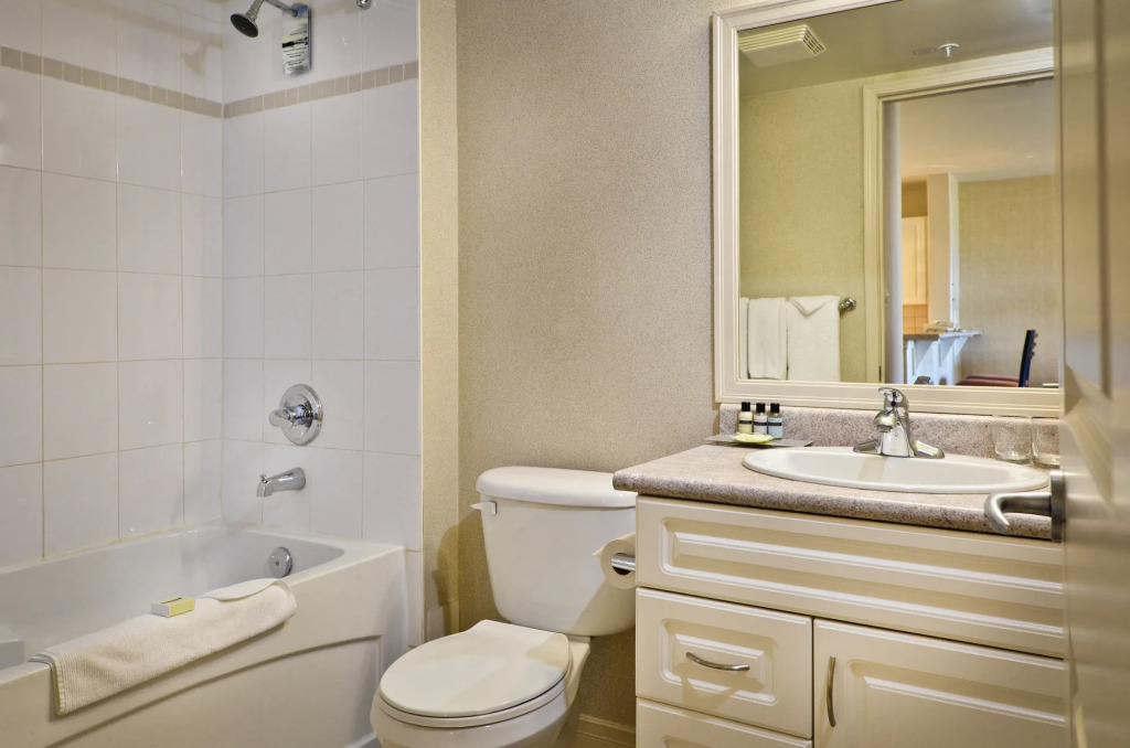 Sandman Signature Surrey-Guildford Suites