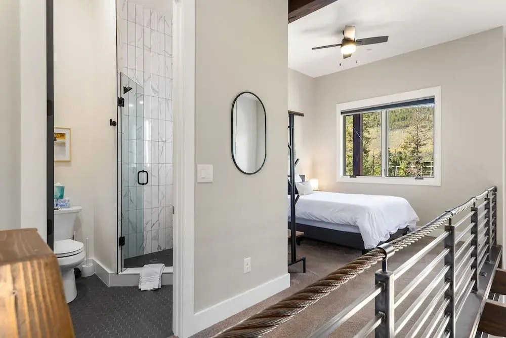 1824 The Seasons 2 Bedroom Townhouse by RedAwning