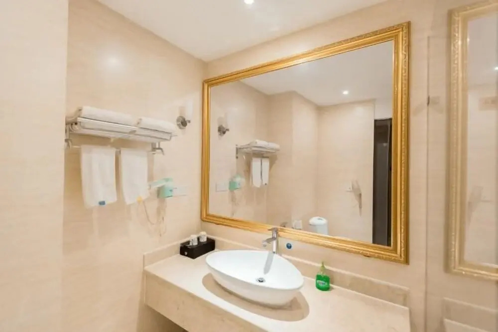 Yeste Hotel
