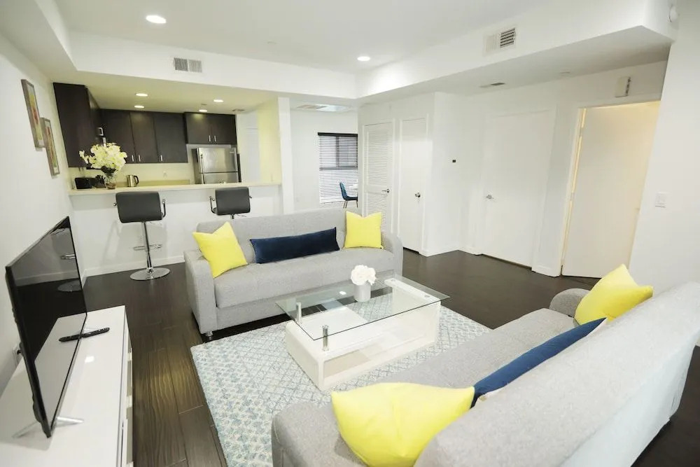 DTLA Grand Residences