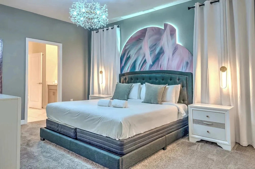 Family-friendly House With Private Pool & Game Room