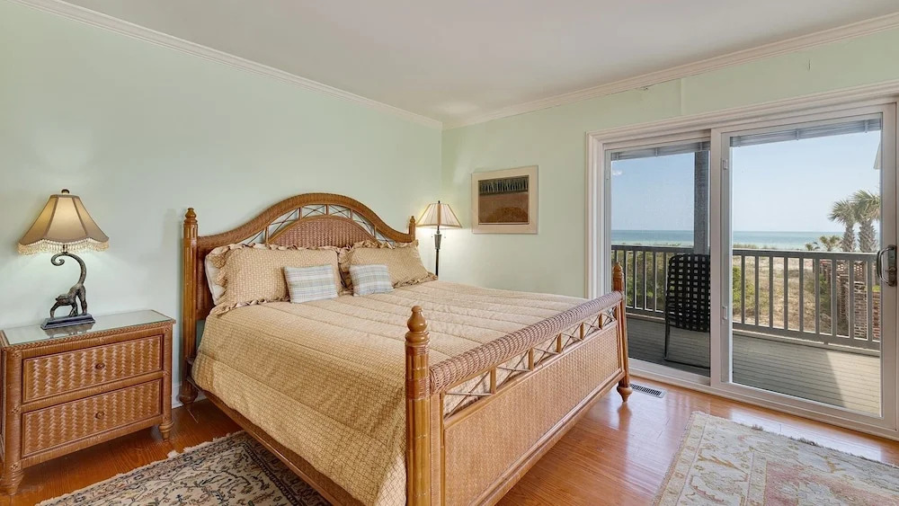 Huge Oceanfront Home With Full Golf Membership 8 Bedroom Home by Peace Vacations