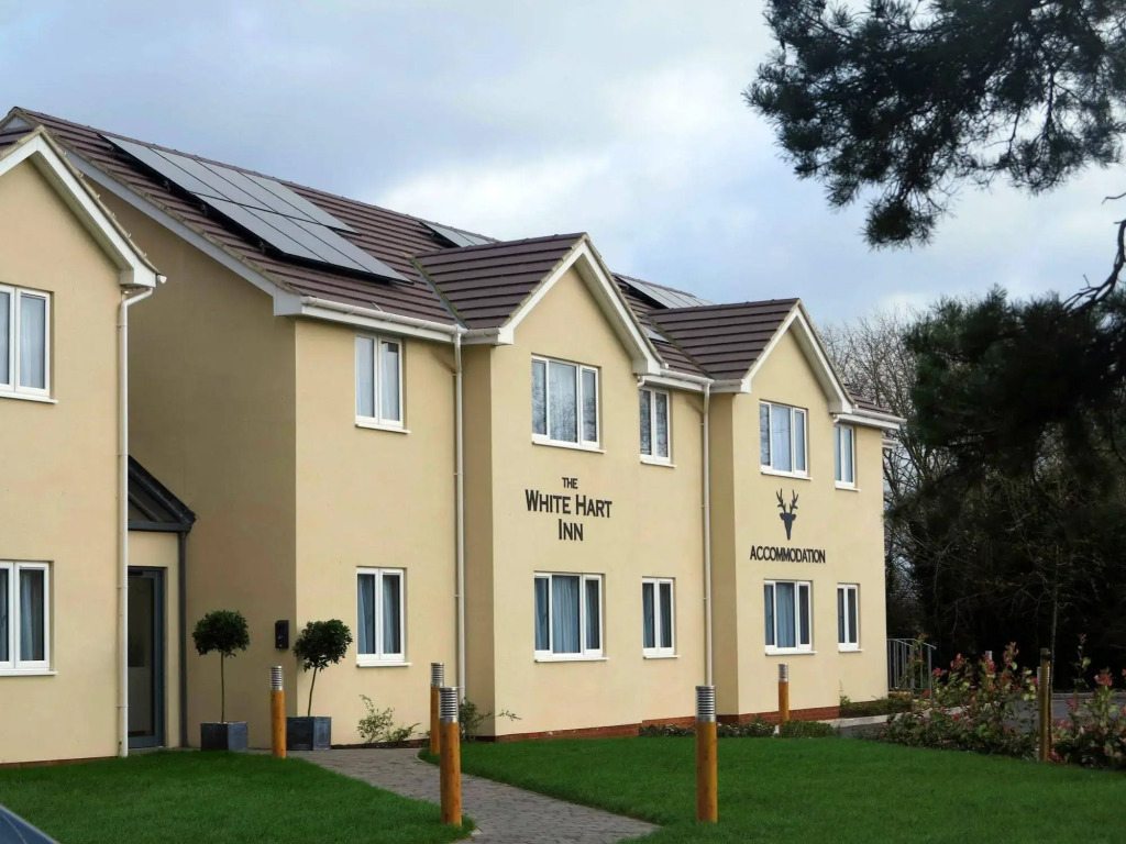 The White Hart, Wroughton