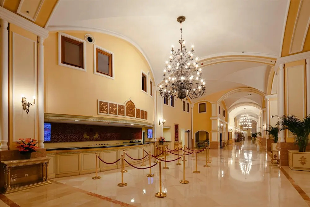 WOW Hotels
