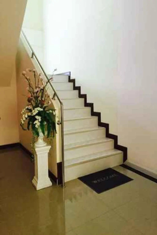 Thana Apartment