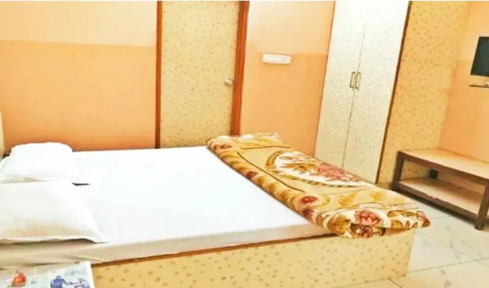 Hotel Raj Guest House