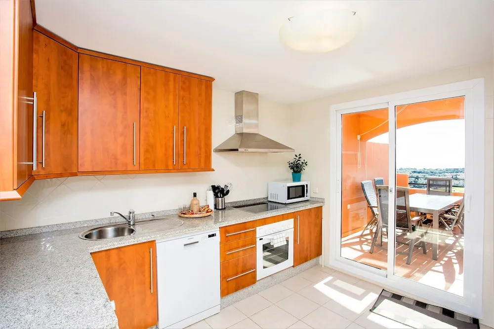 Spectacular views 2 Bed Duplex Penthouse JD31