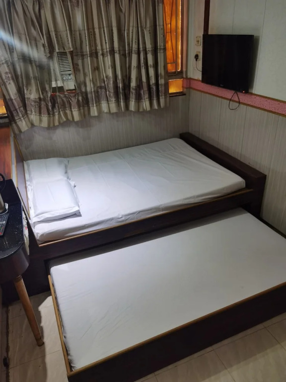 spanish hostel