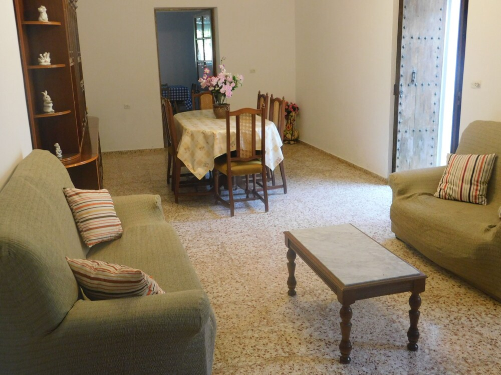 Charming Villa With Private Pool