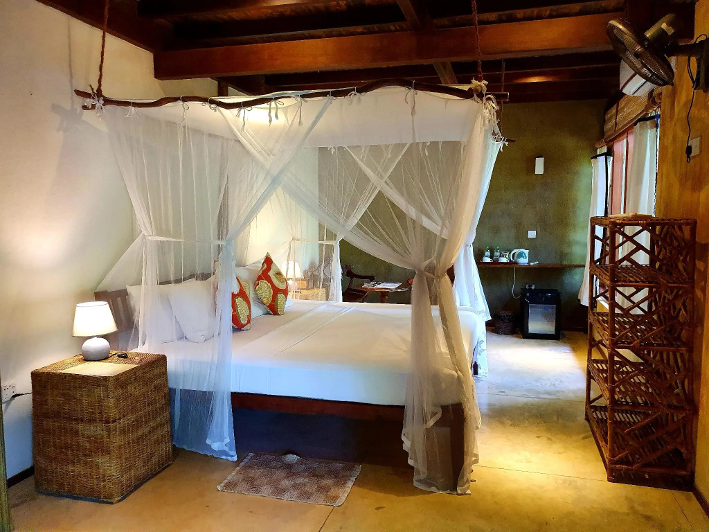 Dunes Unawatuna Hotel