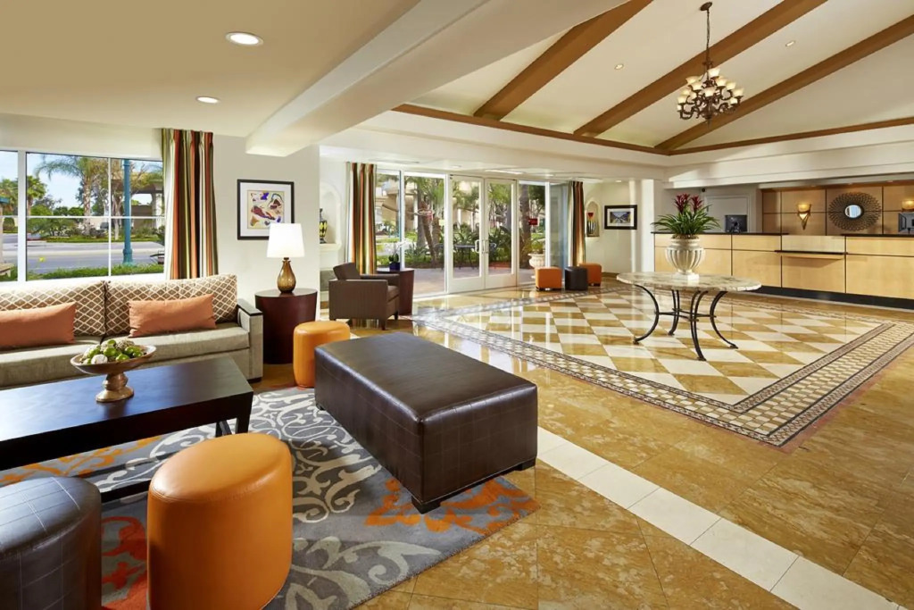 Anaheim Portofino Inn & Suites