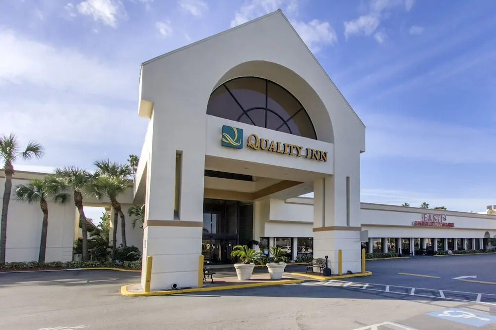 Clarion Hotel & Conference Center Tampa