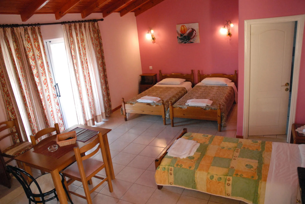 Stefanosplace ApartHotel Sea View